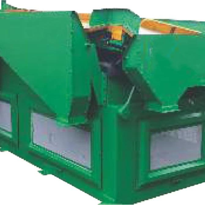 Green gravity separation machine with an inclined deck and enclosed air system. Reference equipment photograph.