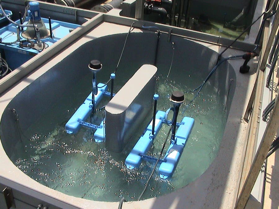 Force 7 submerged propeller circulation unit photographed operating in a water tank. Reference equipment photograph.