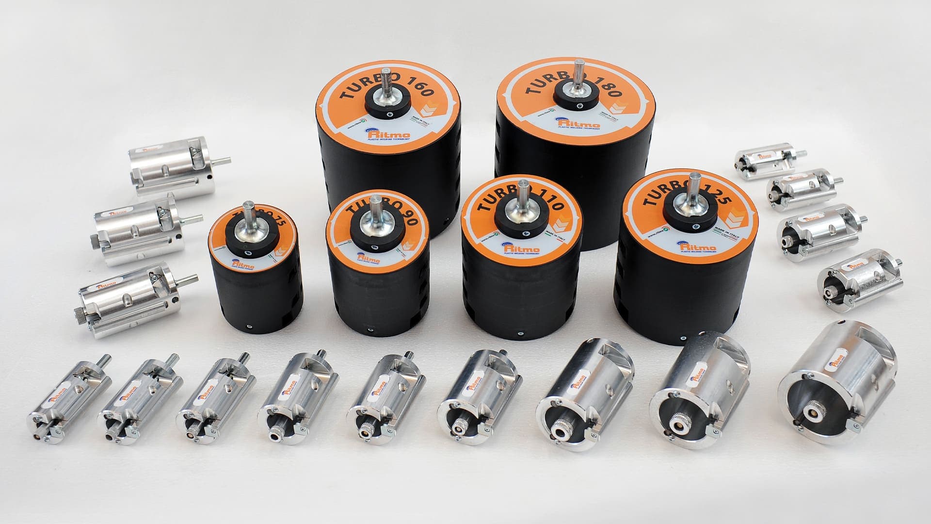Ritmo pipe scraping tools in several sizes, with metal shafts and black cylindrical housings. Reference equipment photograph.