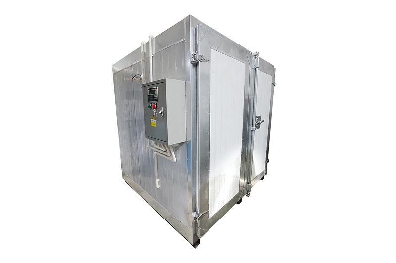 Closed oven in COLO's COLO-1818 product gallery; confirm final door and control arrangement.